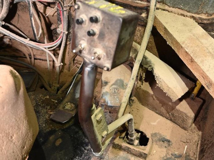 #116-•-cleereman-38-3hb-carriage-and-track-image-51