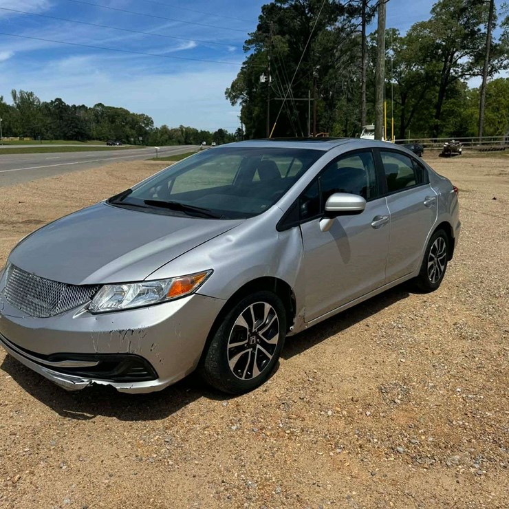 2015 Honda Civic 4 Door Sedan (249,847 Miles)