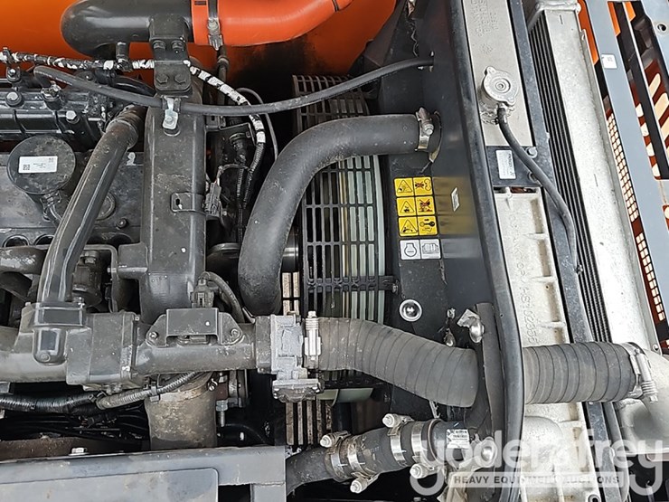 2022-doosan-dx225-lc-image-36
