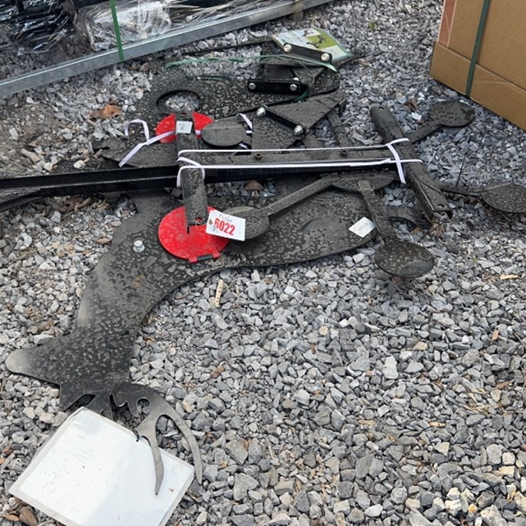 #6022 • QTY(3) METAL SHOOTING TARGETS