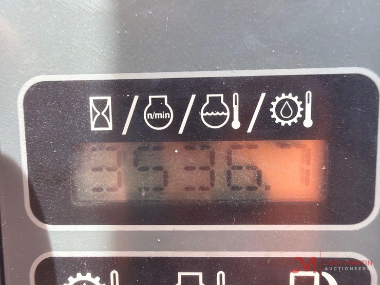 2019-case-586h-image-23