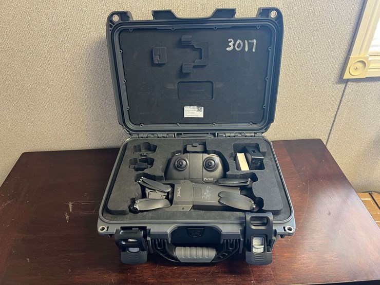 parrot-anafi-usa-foldable-drone-with-4k/thermal-camera-image-21