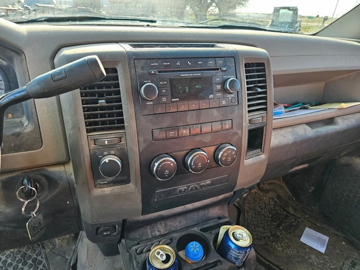 2012-dodge-ram-2500-image-26