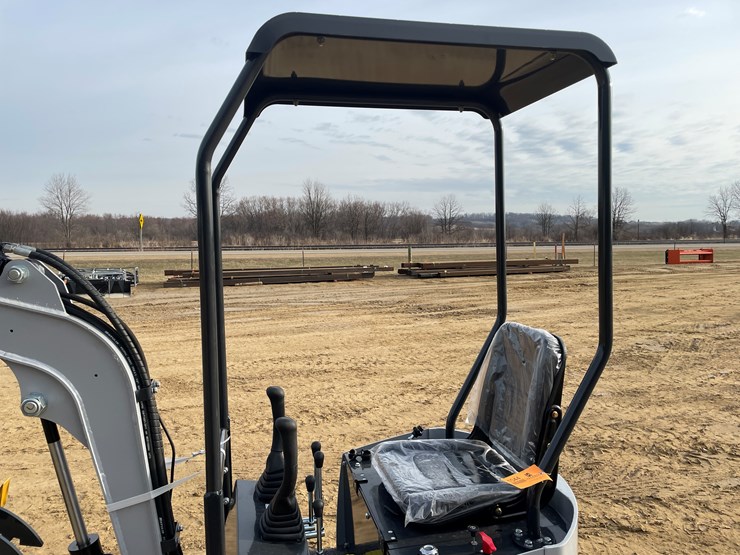 #1044-•-new-ats-d12d-mini-excavator-image-31