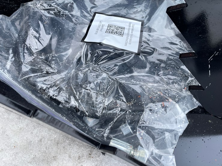 #2015-•-skid-steer-spade-grapple-attachment-image-8