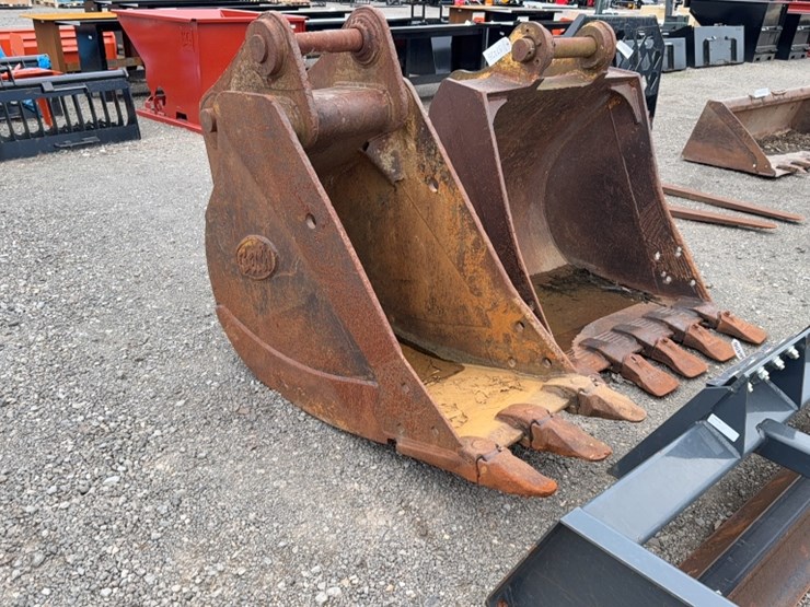 #2003-•-geith-24"-excavator-bucket-image-1