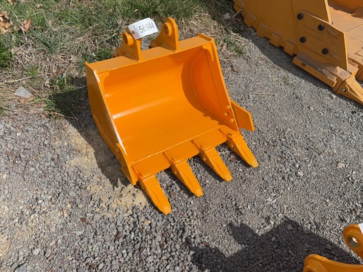 caterpillar-303-image-1