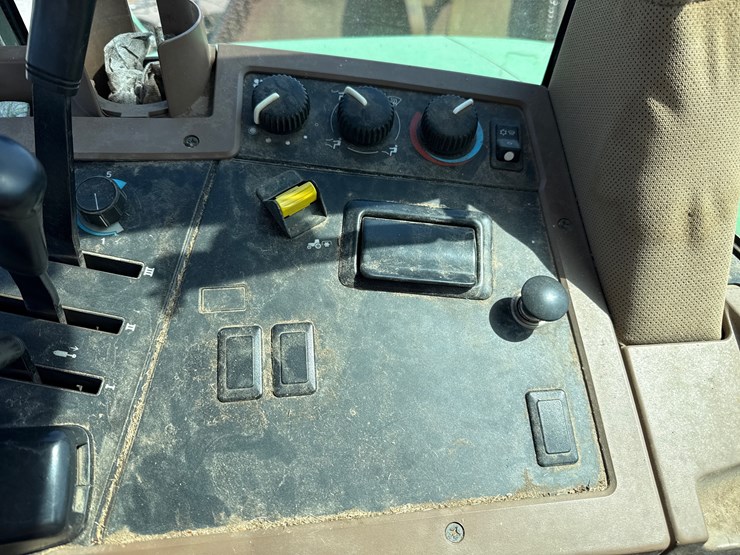 john-deere-7810-image-7