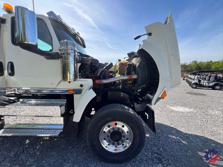 2024-international-hx520-image-60