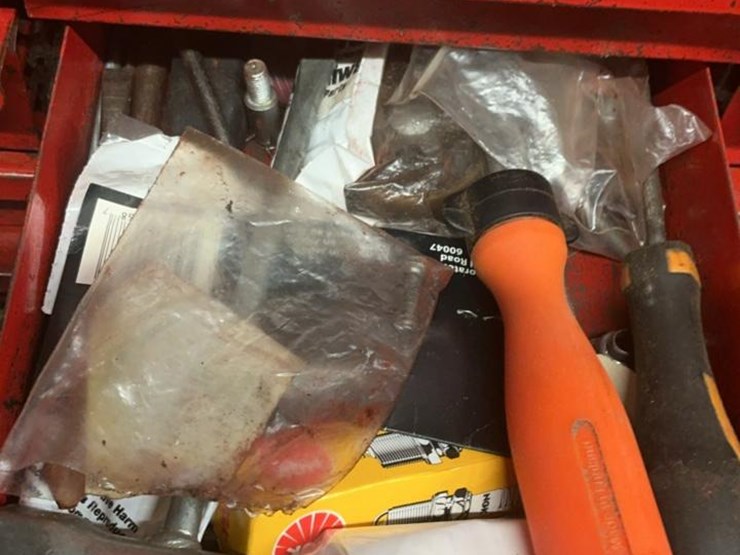 #106-•-tools-and-tool-chests-image-32