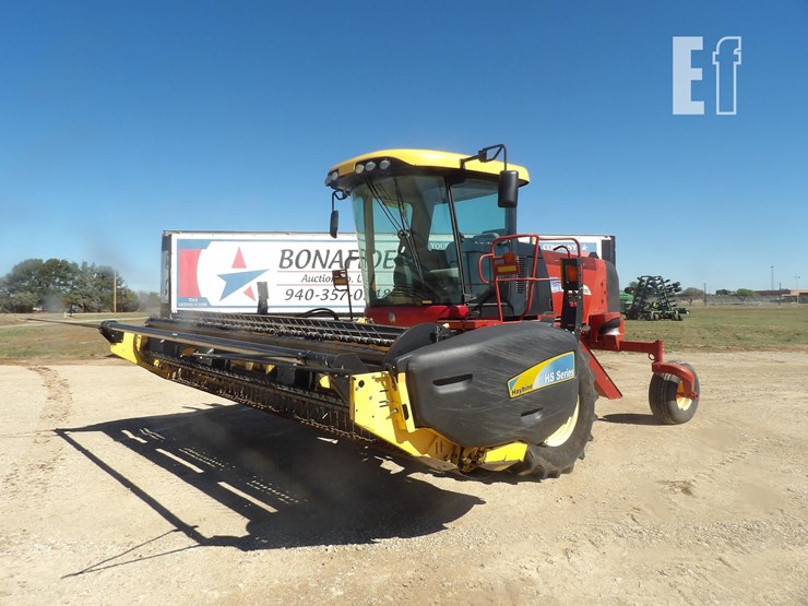 2013-new-holland-h8040-image-1