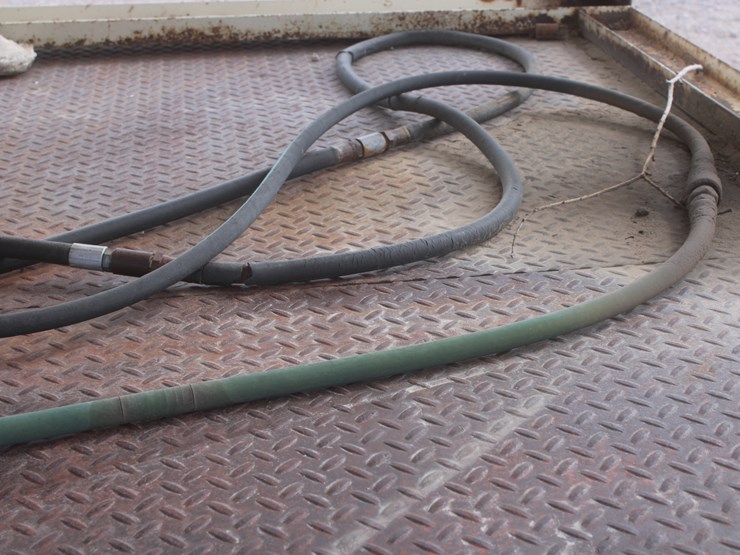 #1054-•-prairie-built-double-hopper-seed-tender-image-22