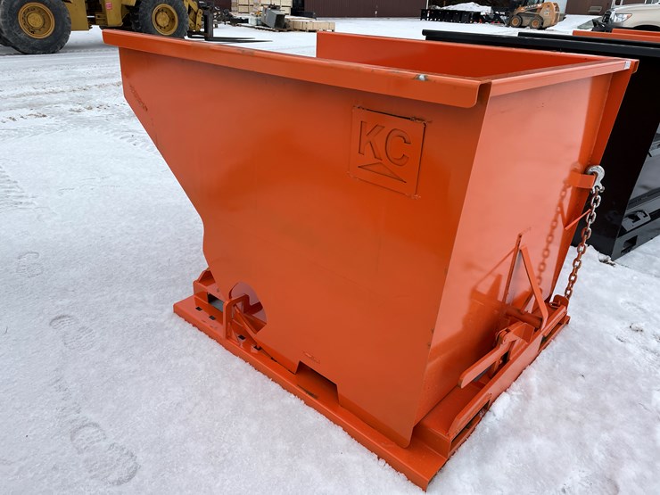 #2003-•-2-yard-self-dumping-hopper-image-6