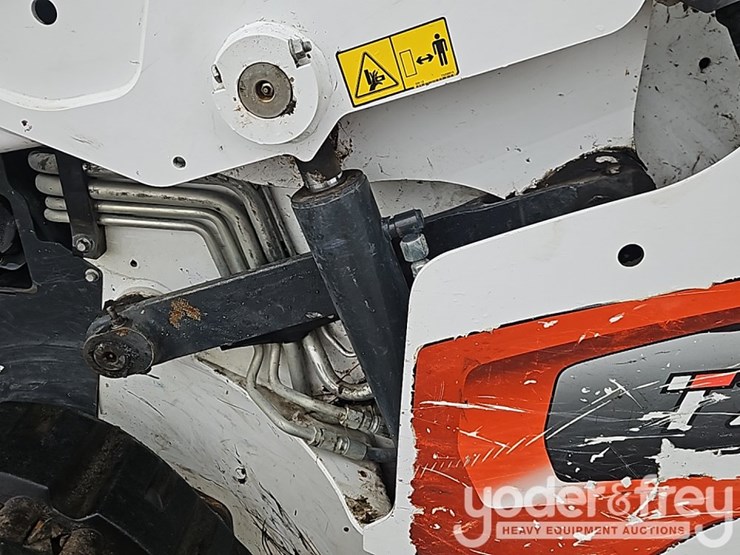 2023-bobcat-t76-image-21
