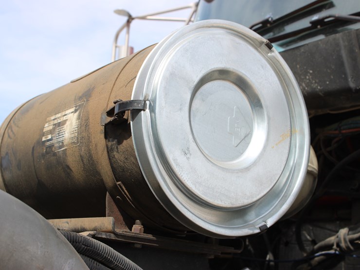 2004-kenworth-t800-image-84