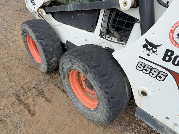 2017-bobcat-s595-image-12
