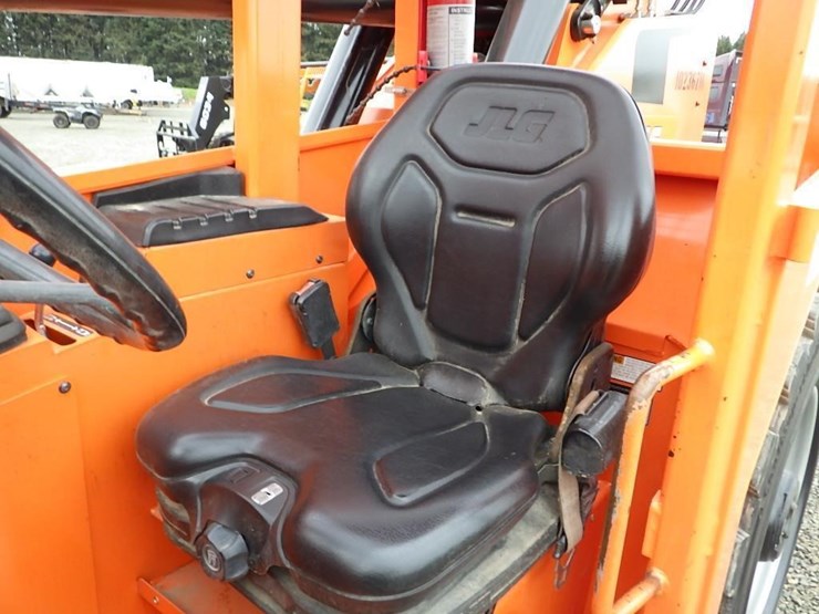 2018-jlg-8042-image-27