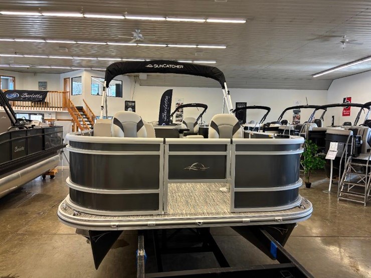 2025-g3-suncatcher-select-18f-pontoon-image-9