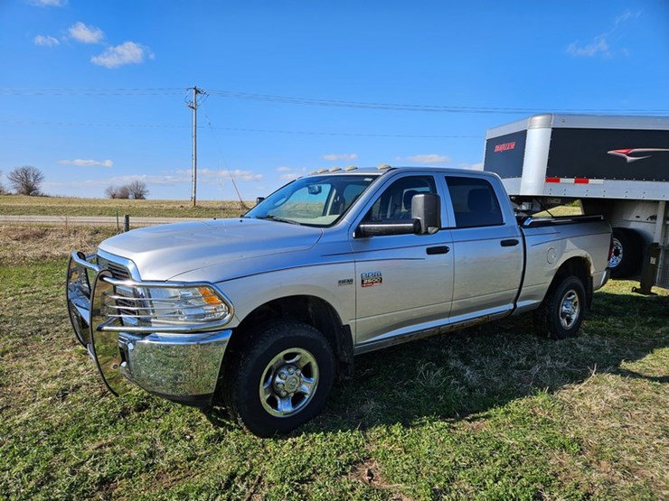 2012-dodge-ram-2500-image-1
