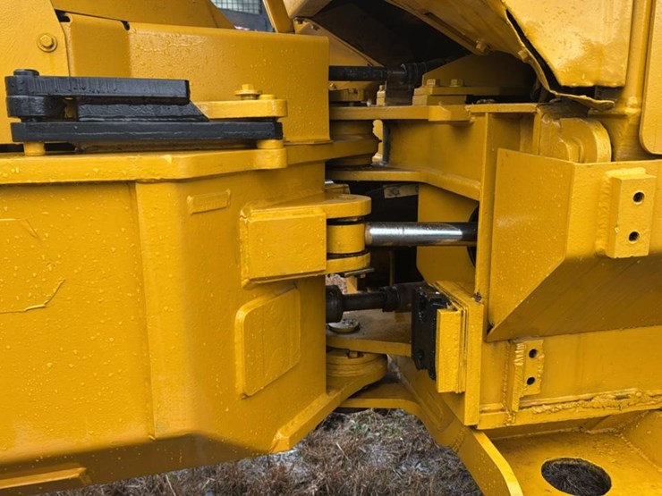 caterpillar-525-image-27