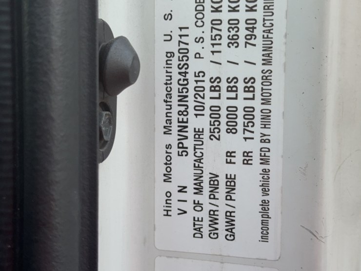 2016-hino-258-image-14