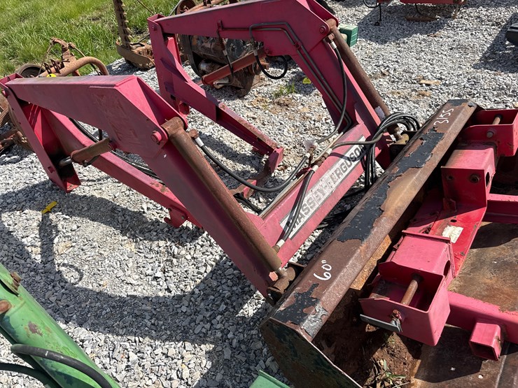 massey-ferguson-232-image-3