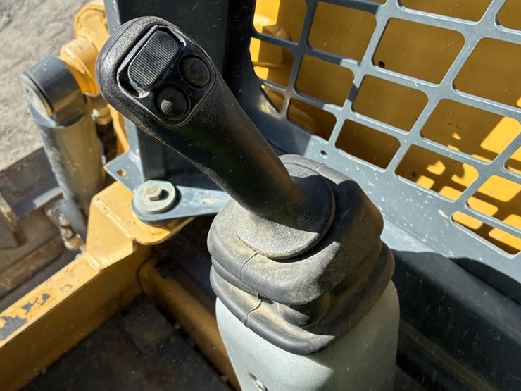 2018-gehl-rt165-image-20