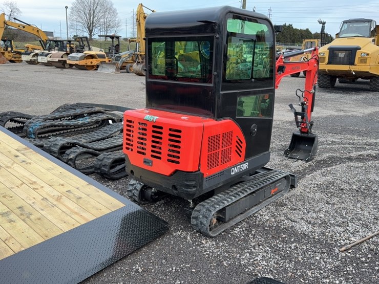 #2052-•-2024-agt-qnt50r-mini-excavator-image-9