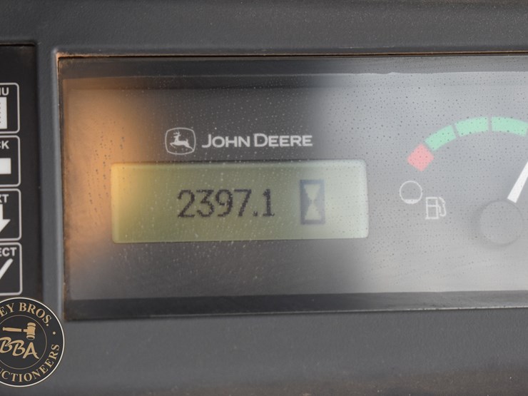 2021-deere-333g-image-43