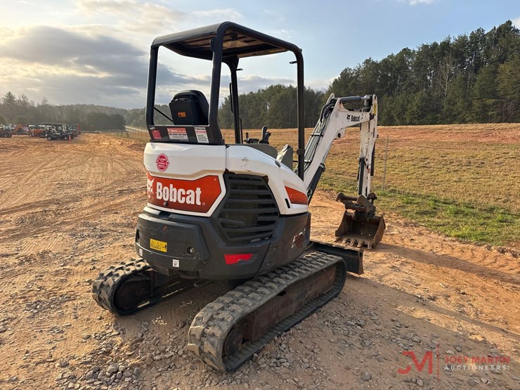 2020-bobcat-e26-image-6