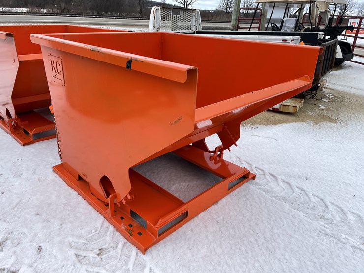 #2001-•-2-yard-self-dumping-hopper-image-3