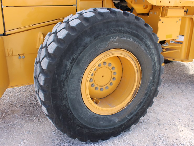 2021-deere-524p-image-79