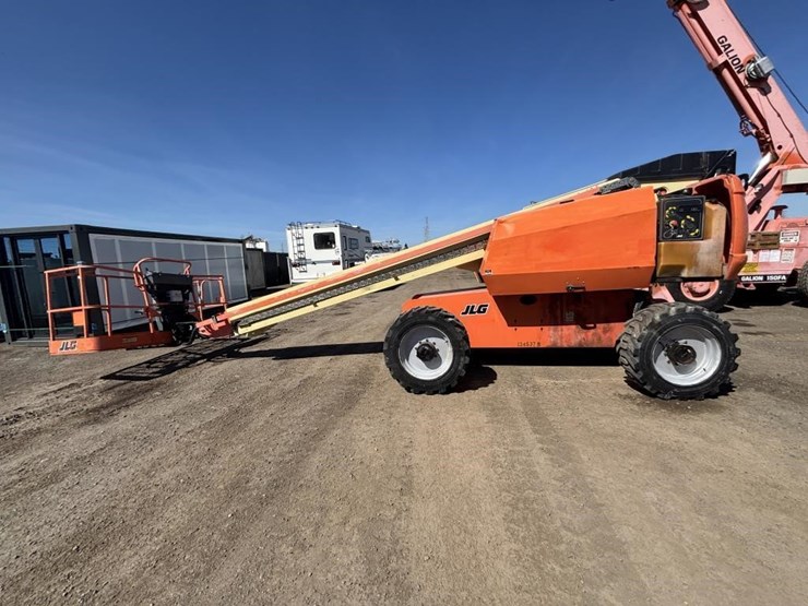 2013-jlg-600s-image-5