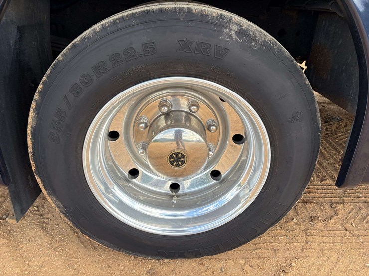 2014-ford-f-53-motorhome-image-9