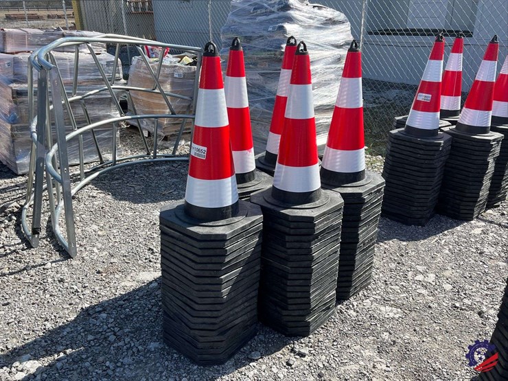 new-2025-sdlanch-lot-of-100-traffic-safety-cones-image-4