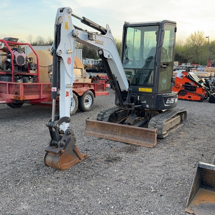 2020 BOBCAT E26