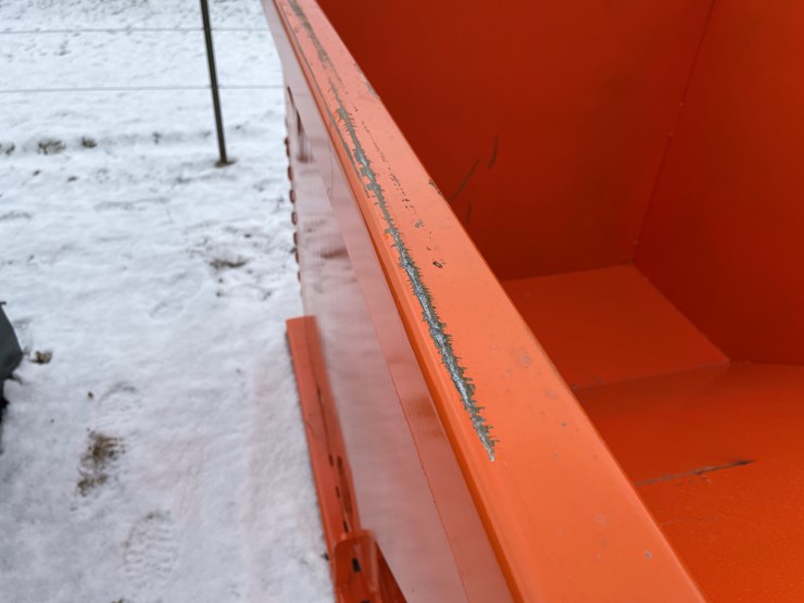 #2003-•-2-yard-self-dumping-hopper-image-12