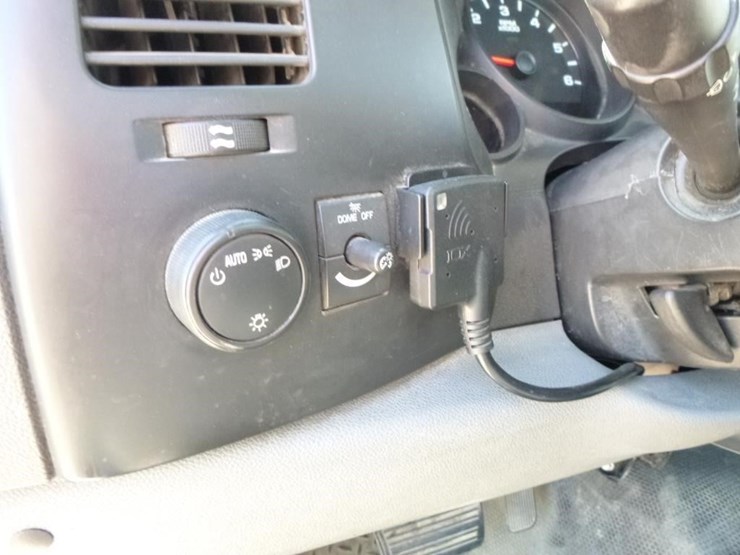 2008-chevrolet-1500-image-12