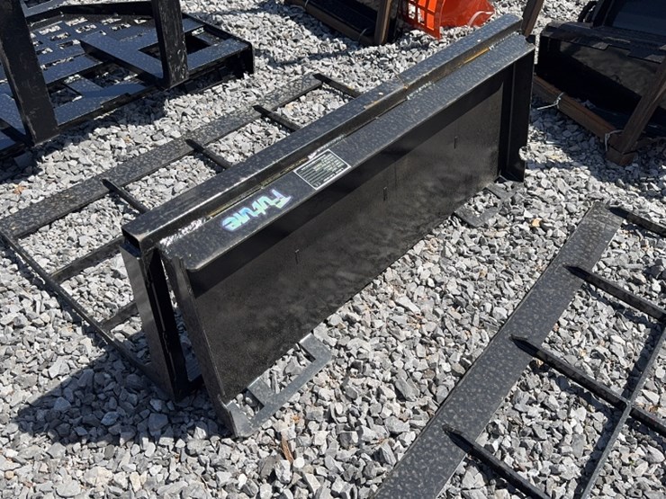 #6057-•-future-48"-skid-steer-land-plane-image-3