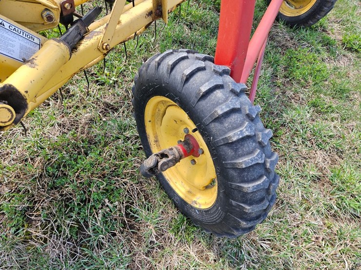 new-holland-258-image-15