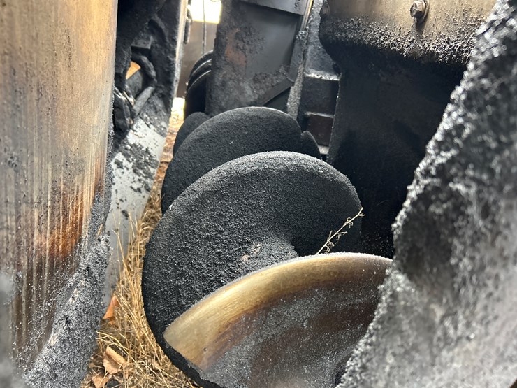 caterpillar-ap-1055b-image-20