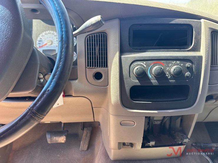 2003-dodge-1500-image-25