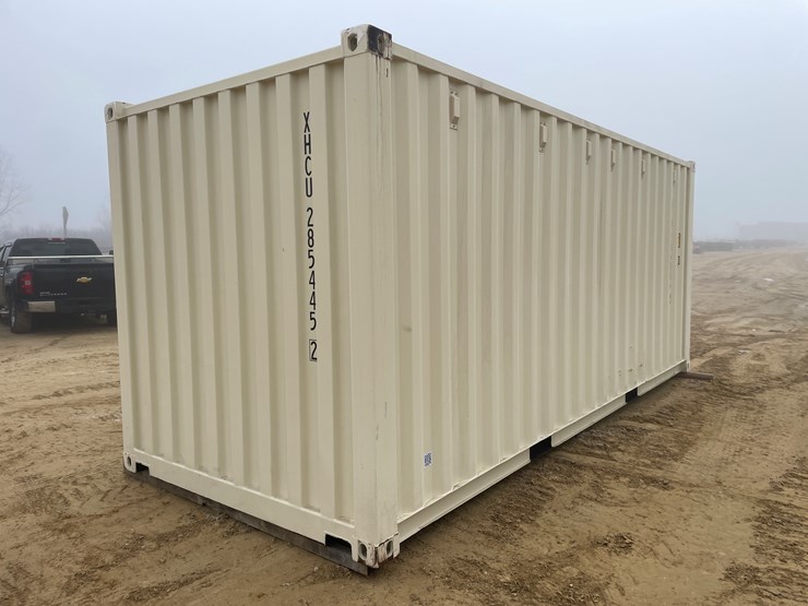 #115-•-20'-shipping-container-image-3