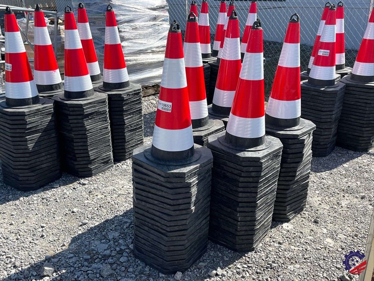 new-2025-sdlanch-lot-of-100-traffic-safety-cones-image-4