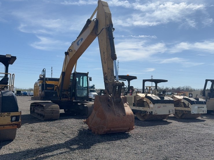 2013-caterpillar-329el-image-3