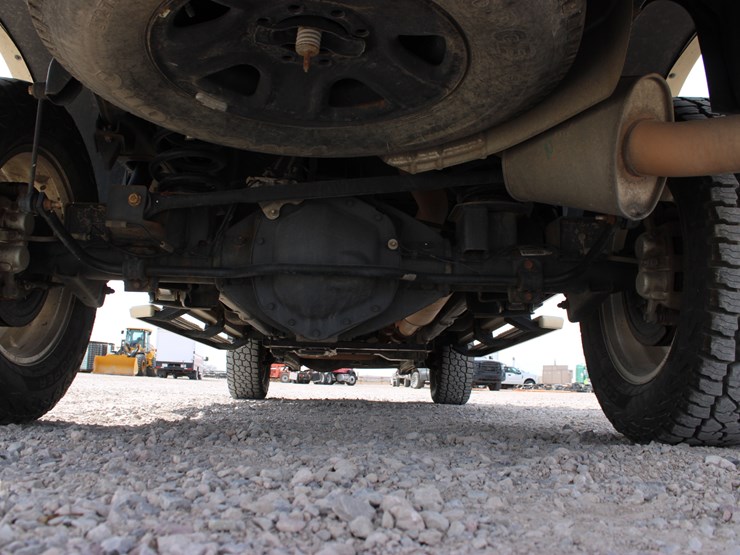 2015-ram-2500-laramie-longhorn-image-27