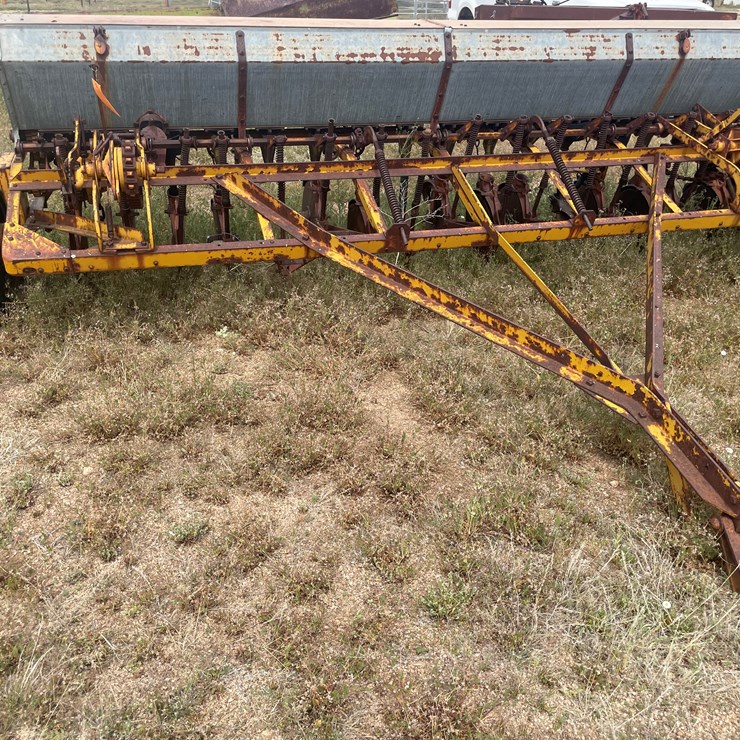 #4057 • Minneapolis Moline Grain Drill