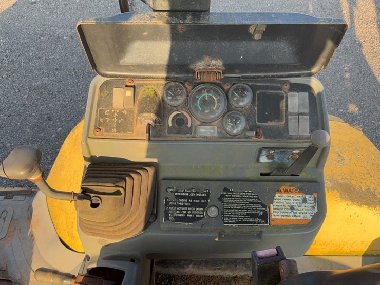 caterpillar-416c-image-13