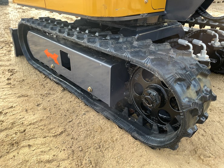 #1038-•-new-ats-rt15r-mini-excavator-image-38