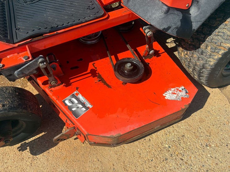 2016-badboy-outlaw-xp-61"-zero-turn-mower-(723.8-hours)-image-13